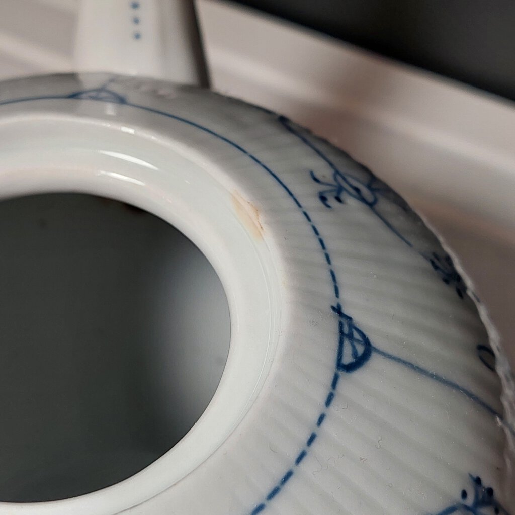 Antique Rauenstein 1850-1897 STRAWFLOWER TEAPOT Ex. Cond. - The URBANARY Home and Garden