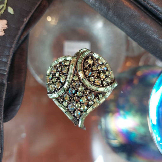 Signed Vintage HD MERRITT Heart Shaped Rhinestone Brooch - The URBANARY Home and Garden