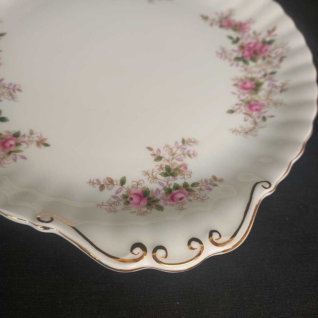 LAVENDER ROSE Cake Plate 9 inch Exc. Cond. - The URBANARY Home and Garden