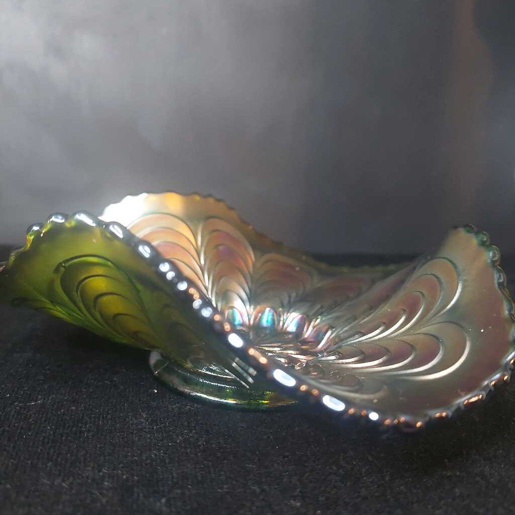 PEACOCK TAIL Green Carnival Glass Folded Dish by FENTON Glass, WV - The URBANARY Home and Garden