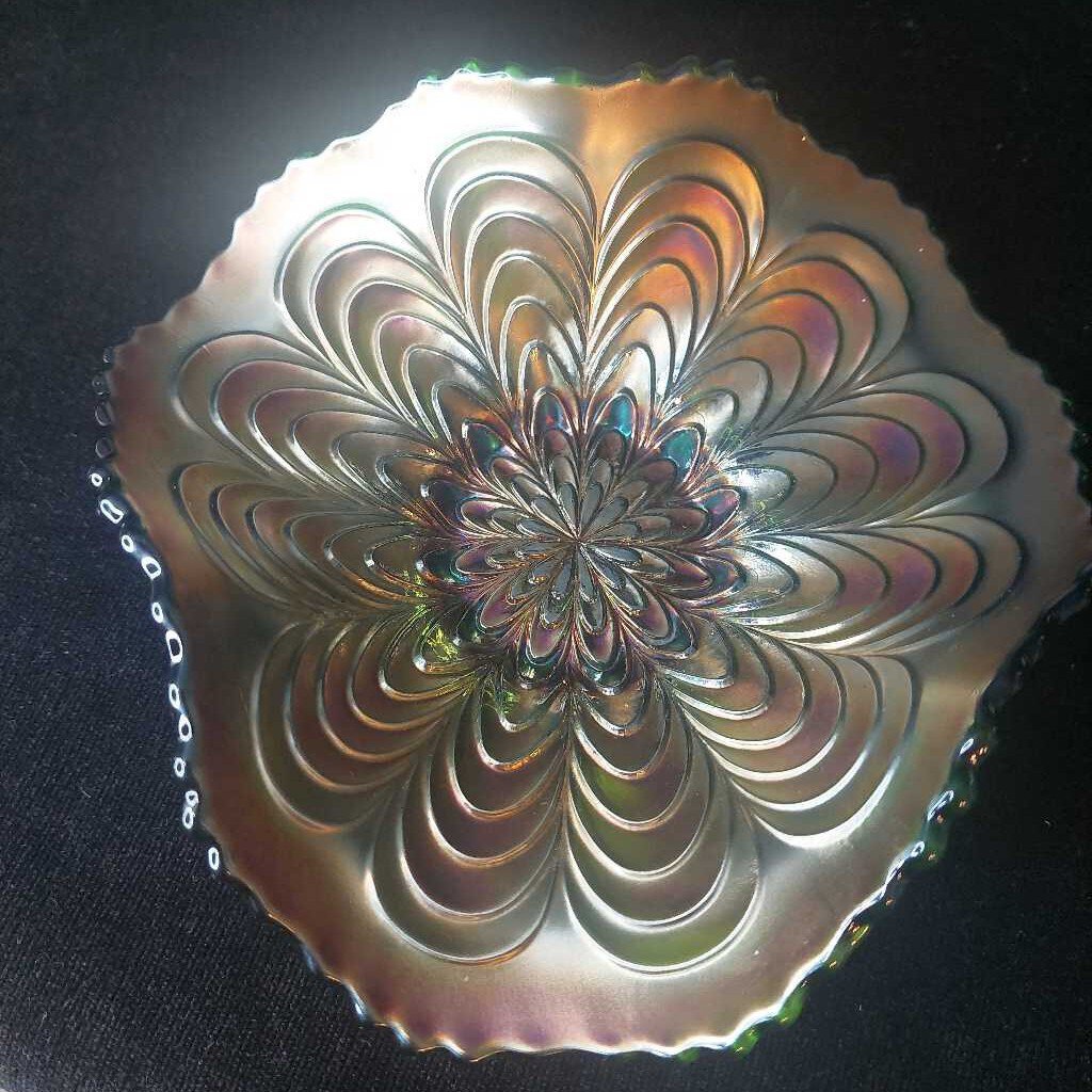 PEACOCK TAIL Green Carnival Glass Folded Dish by FENTON Glass, WV - The URBANARY Home and Garden