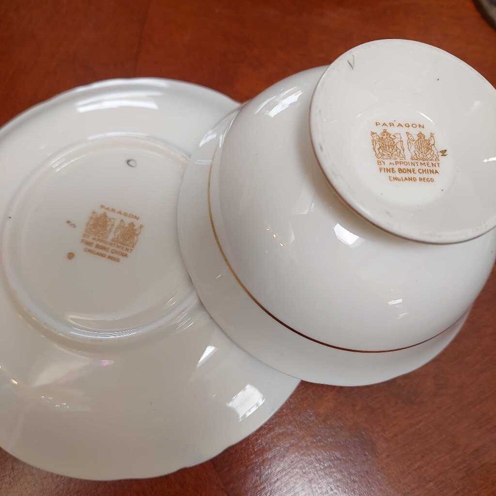 1950S Paragon Double Warrant Hand Painted Sweet Pea Tea Cup & Saucer - The URBANARY Home and Garden