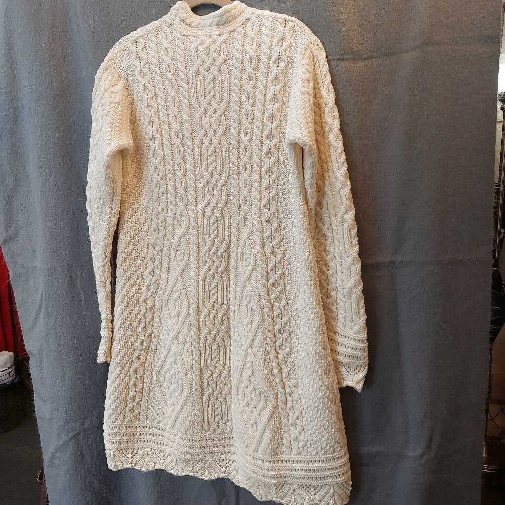 As New 100% Merino Wool Cable Knit Long Sleeve Dress Irish Store Ireland - The URBANARY Home and Garden