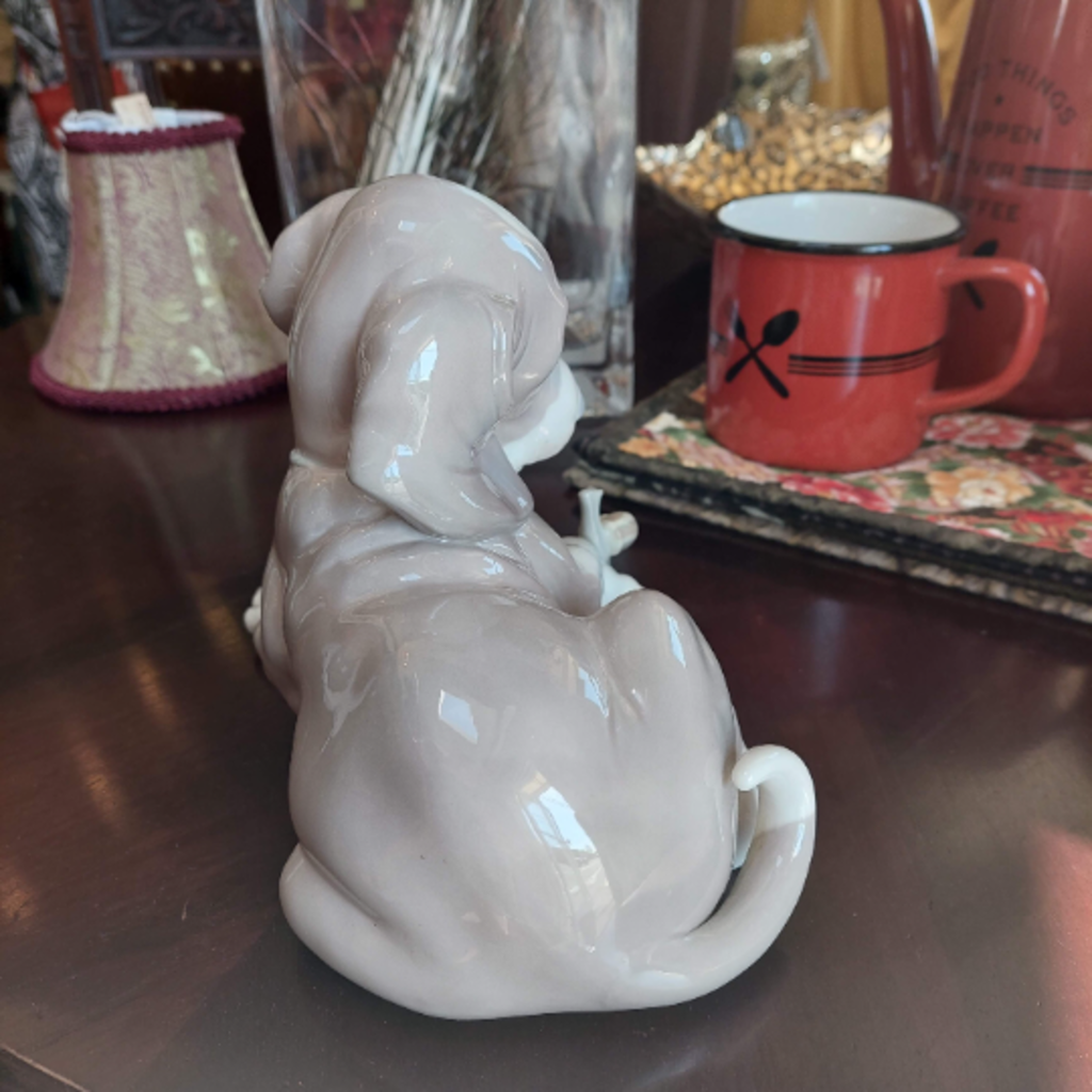 LLADRO BEAGLE PUPPY with Snail #1139
