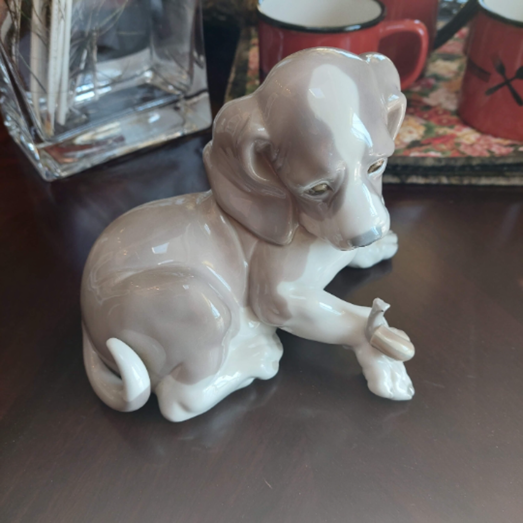LLADRO BEAGLE PUPPY with Snail #1139