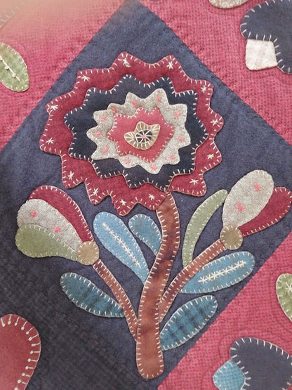 ART QUILT Wall Hanging Wool & Flannel HEARTS & FLOWERS Applique