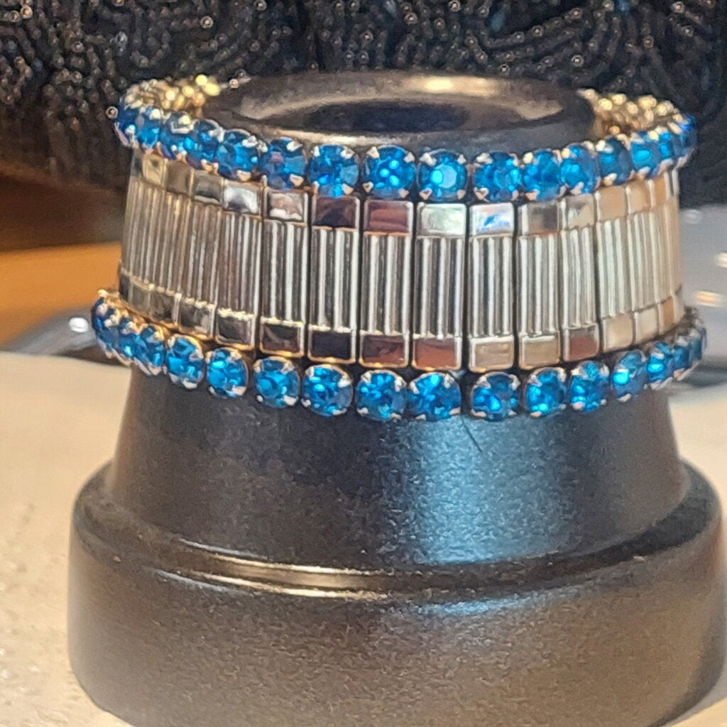 1950s HARWOOD Expanding Bracelet w. Blue Prong Set Rhinestones