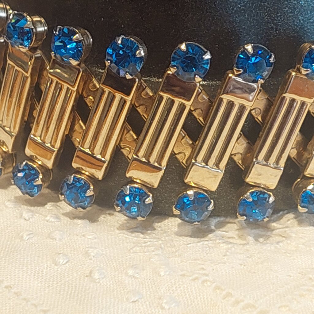 1950s HARWOOD Expanding Bracelet w. Blue Prong Set Rhinestones