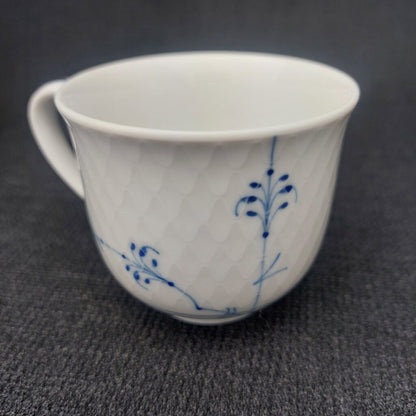 Royal Copenhagen Blue Palmette Tea Cup with Handle 2500069 7.25cm dia White