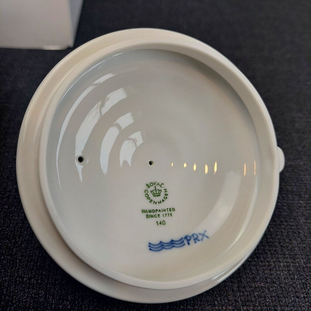 Royal Copenhagen Blue Palmette Teapot 700ml 1017413 Boxed Preowned Unused - The URBANARY Home and Garden