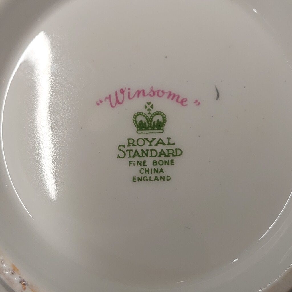 Royal Standard 5 Cup Teapot in Winsome Pattern #595 Rare Exc. Cond.