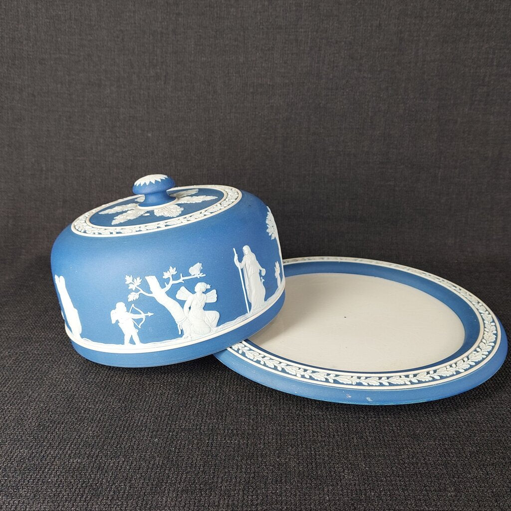 Wedgwood Jasperware Cheese Dome and Underplate 4 1/2 Inches High - The URBANARY Home and Garden