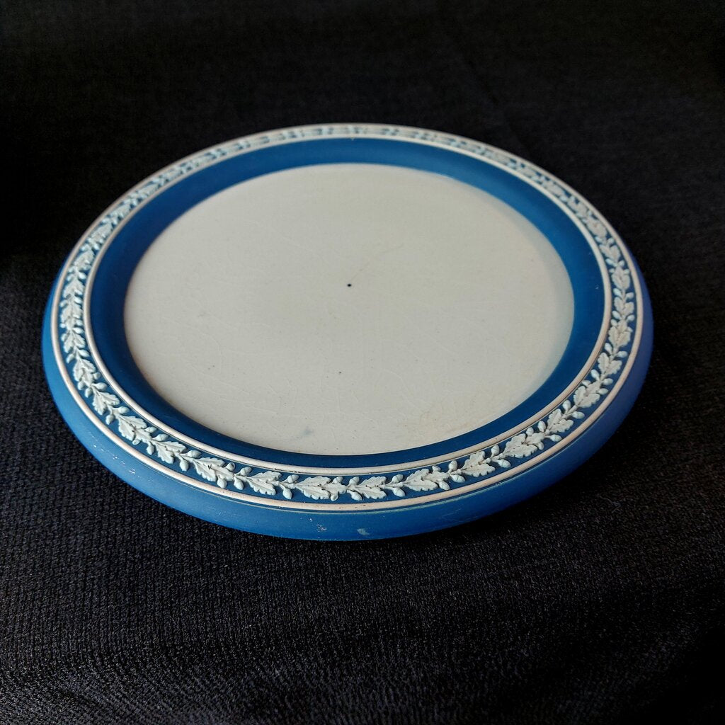 Wedgwood Jasperware Cheese Dome and Underplate 4 1/2 Inches High - The URBANARY Home and Garden