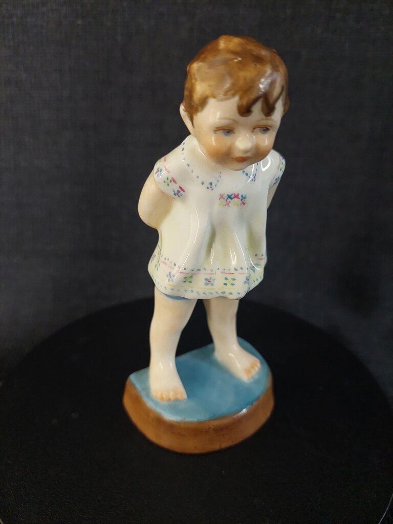 Vintage Royal Worcester "Tommy" Figurine 2913 F.G. Doughty Modelled 4 1/4 in tall 1950s - The URBANARY Home and Garden