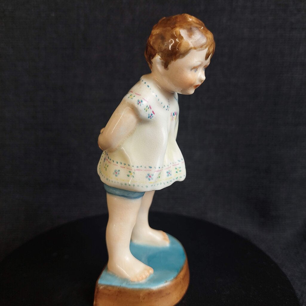 Vintage Royal Worcester "Tommy" Figurine 2913 F.G. Doughty Modelled 4 1/4 in tall 1950s - The URBANARY Home and Garden