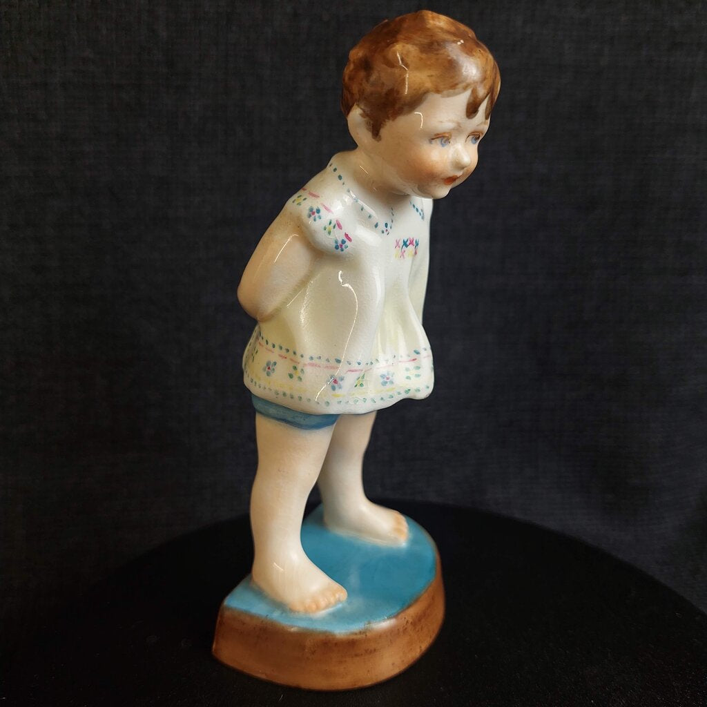 Vintage Royal Worcester "Tommy" Figurine 2913 F.G. Doughty Modelled 4 1/4 in tall 1950s - The URBANARY Home and Garden