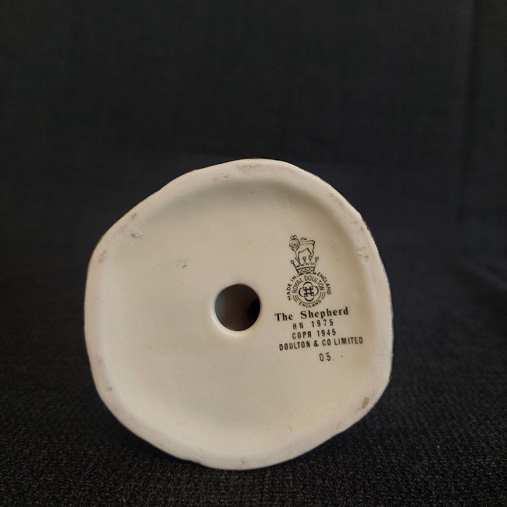 1945 - 1975 Royal Doulton Figurine "The Shepherd" HN1975 - The URBANARY Home and Garden