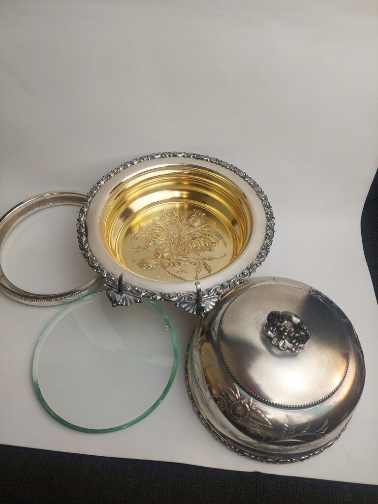 Vintage Meriden Silver Co Silver Plate Covered Butter Dish Carved Dome 1362