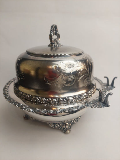 Vintage Meriden Silver Co Silver Plate Covered Butter Dish Carved Dome 1362