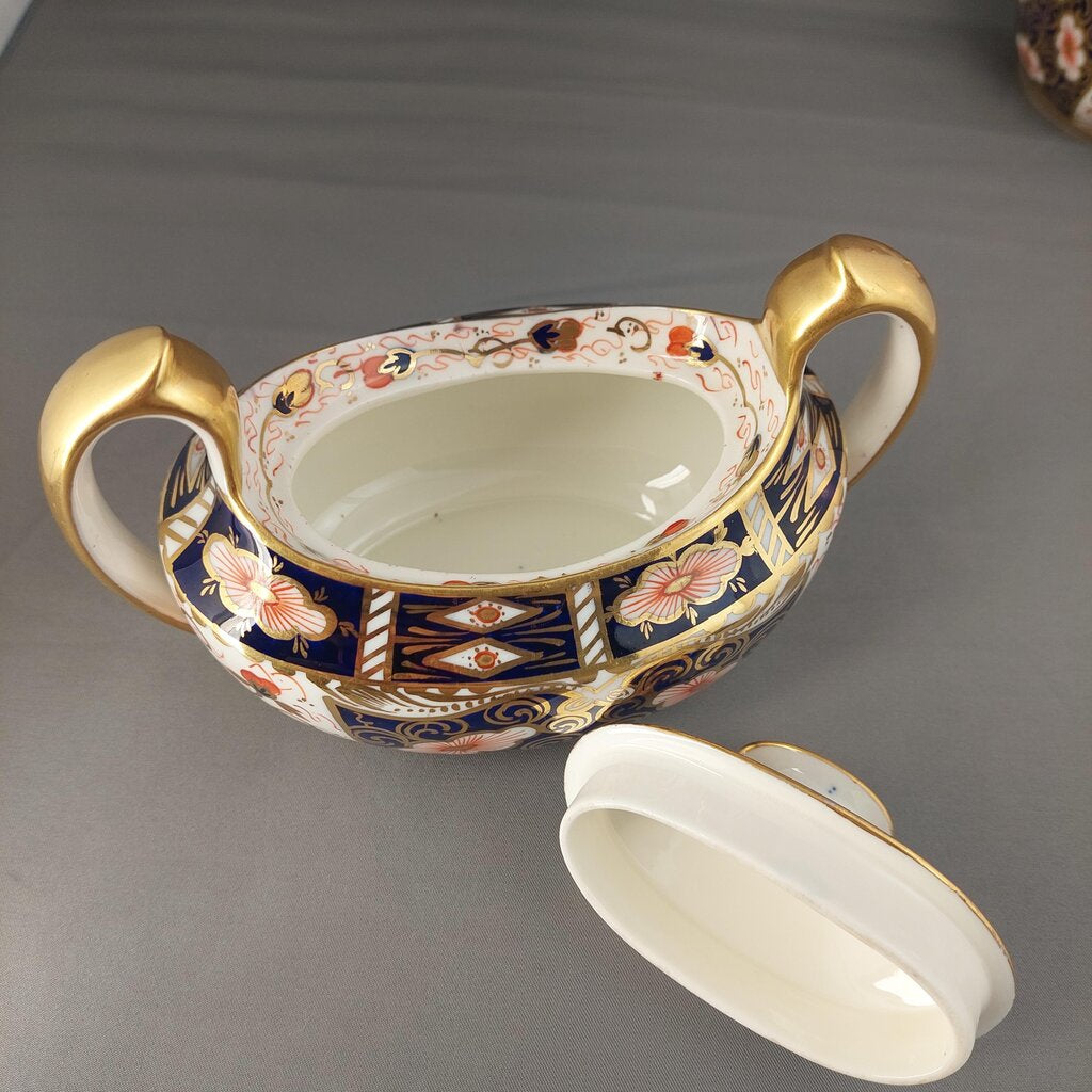 Paragon Star England Imari Pattern Creamer and Lidded Sugar Bowl