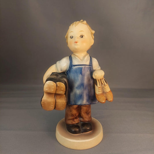 1960-1972 Hummel Goebel 5 inch BOOTS 143/0 Figurine