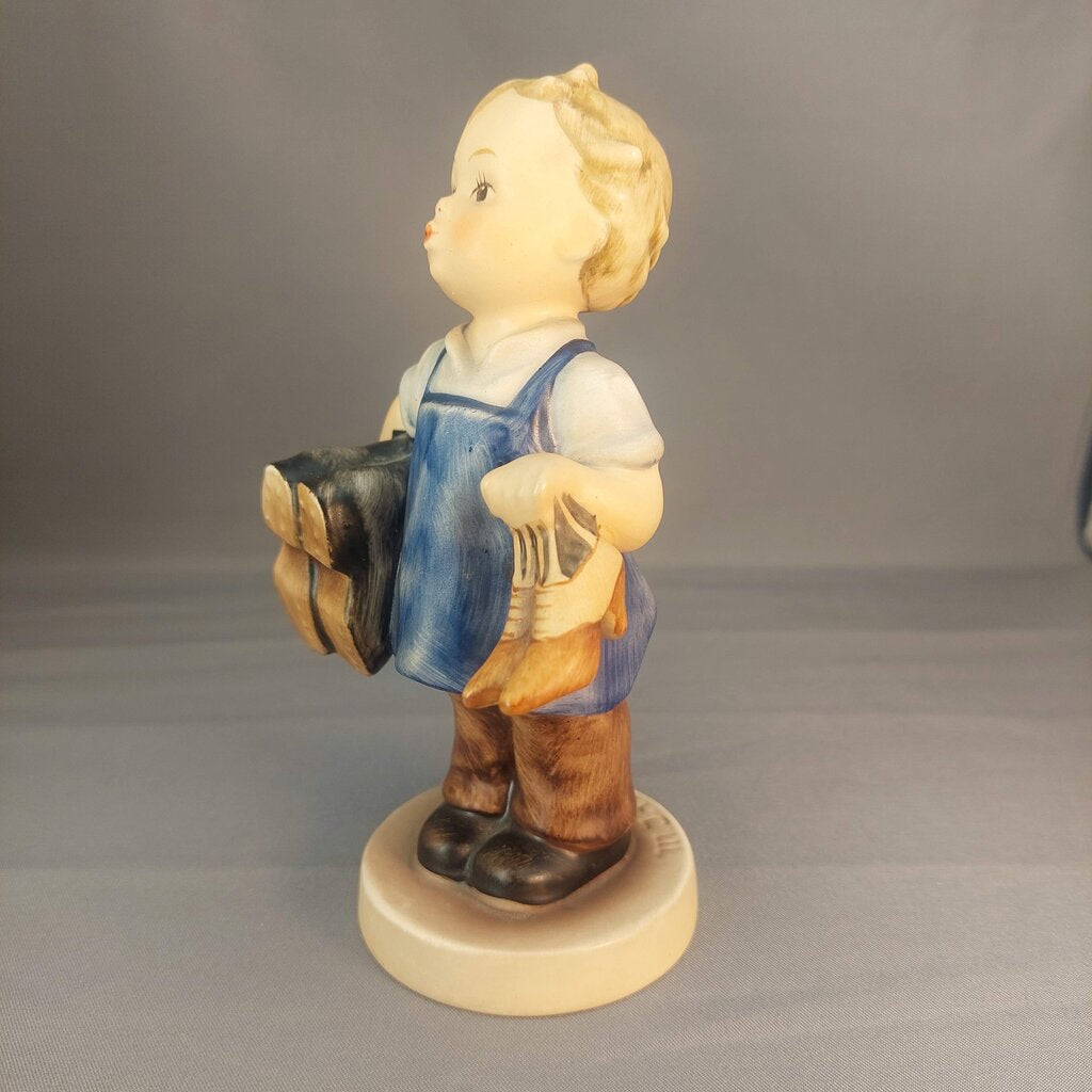 1960-1972 Hummel Goebel 5 inch BOOTS 143/0 Figurine