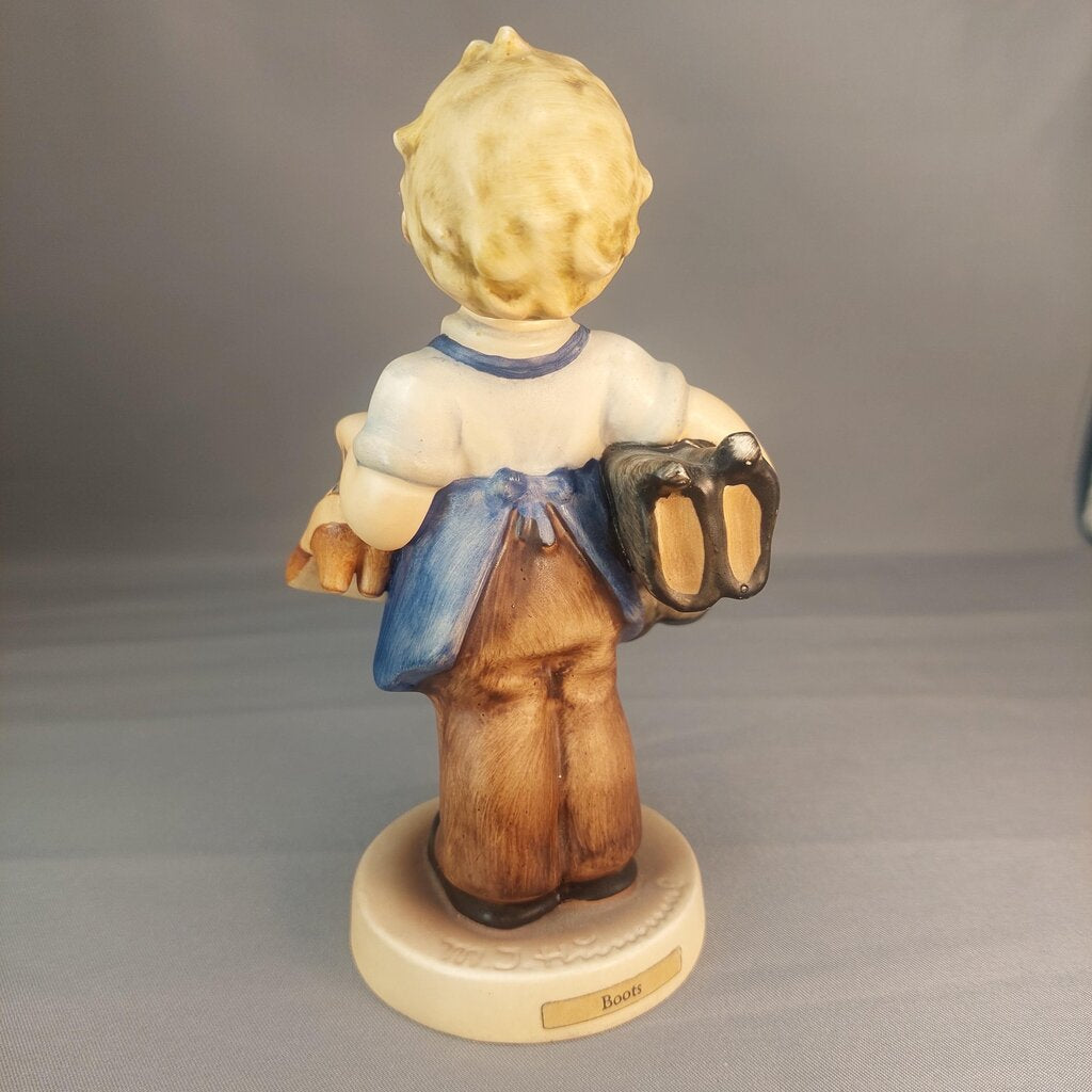 1960-1972 Hummel Goebel 5 inch BOOTS 143/0 Figurine