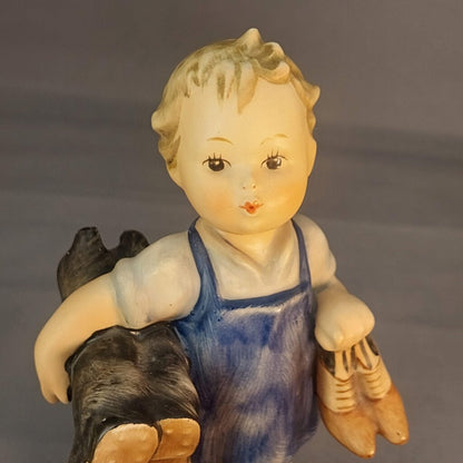 1960-1972 Hummel Goebel 5 inch BOOTS 143/0 Figurine