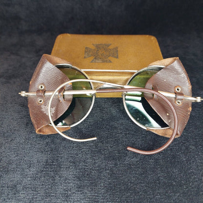 VTG American Optical Welding AOM Goggles With Leather Blinds, Green Military/Welding Grade Lenses (NOT for Modern Use)