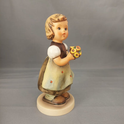 Hummel Goebel 257 For Mother Figurine Vintage 5 Inch High