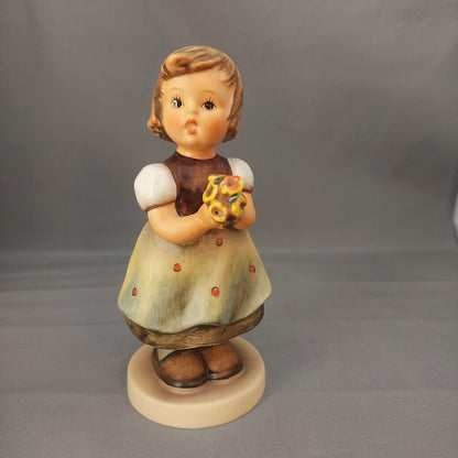 Hummel Goebel 257 For Mother Figurine Vintage 5 Inch High