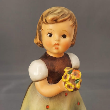 Hummel Goebel 257 For Mother Figurine Vintage 5 Inch High