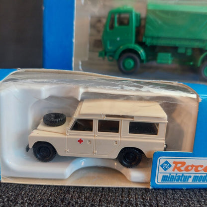 3x Roco Minitanks HO 1:87 Scale Bundle: Mercedes 1383 & Land Rovers 1380, 1585 Boxed