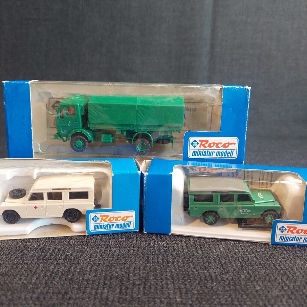 3x Roco Minitanks HO 1:87 Scale Bundle: Mercedes 1383 & Land Rovers 1380, 1585 Boxed