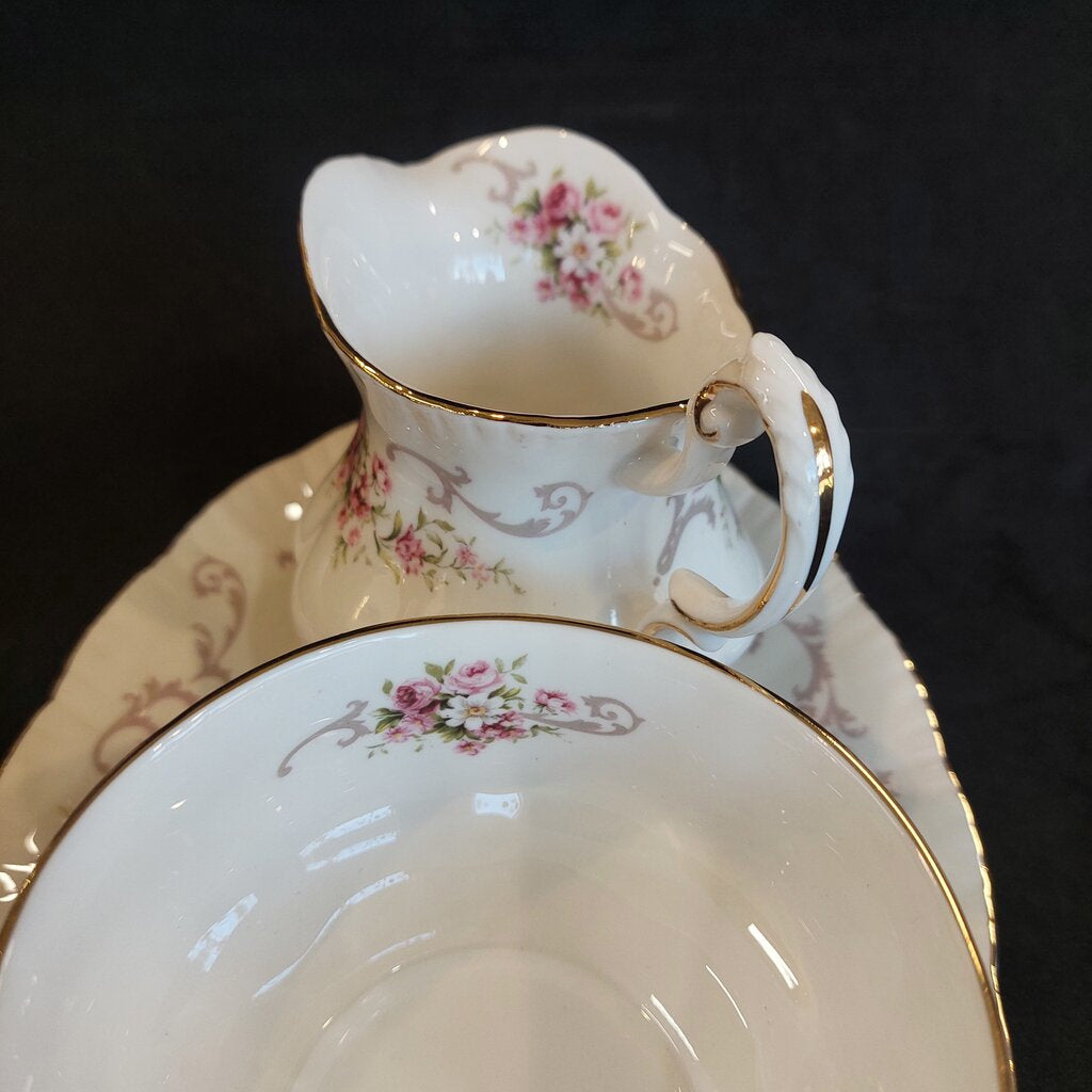 Paragon Rose Bouquet Creamer Sugar Bowl Underplate Set Royal Warrant England
