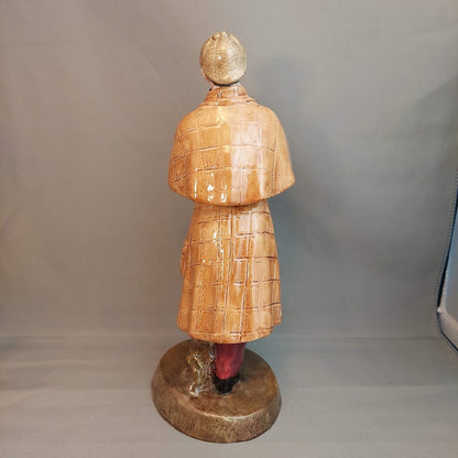 Royal Doulton. "The Detective" Figurine HN 2359. Excellent Condition