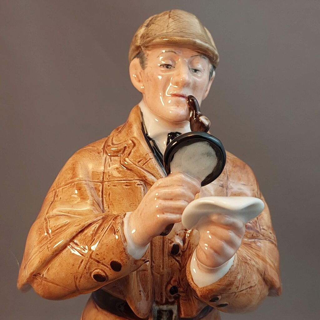 Royal Doulton. "The Detective" Figurine HN 2359. Excellent Condition