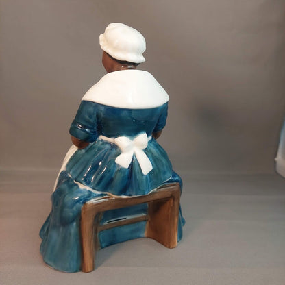 Royal Doulton HN2233 Royal Governor's Cook Figurine 5.5"H