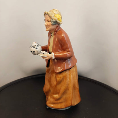 Royal Doulton Teatime Figurine 7 1/4 in HN 2255 Ex. Cond.