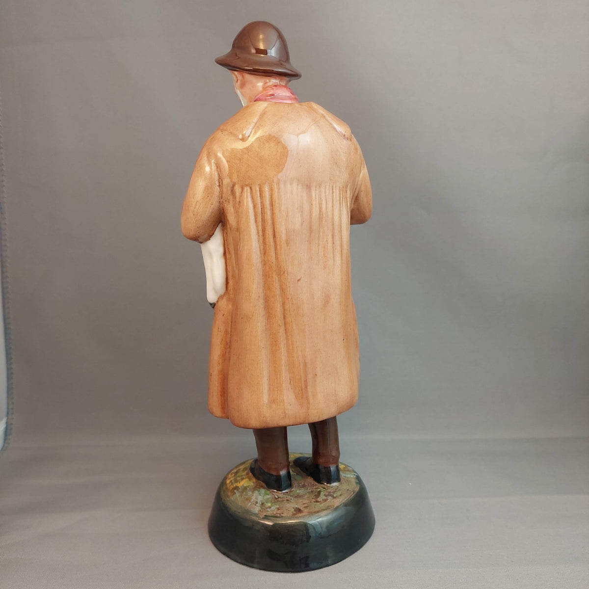 Royal Doulton "Lambing Time" HN 1890 8.5 inches Ex. Cond.