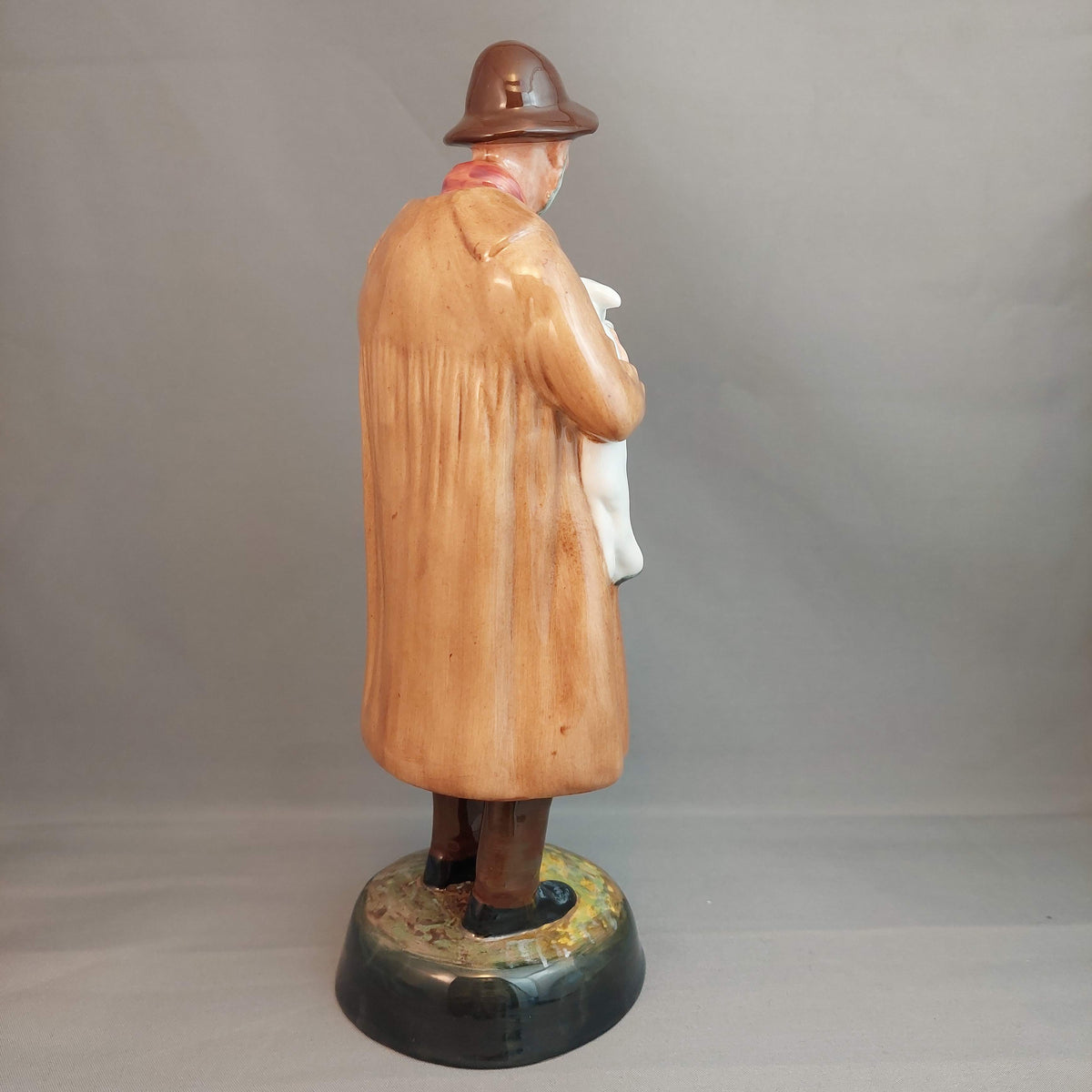 Royal Doulton "Lambing Time" HN 1890 8.5 inches Ex. Cond.