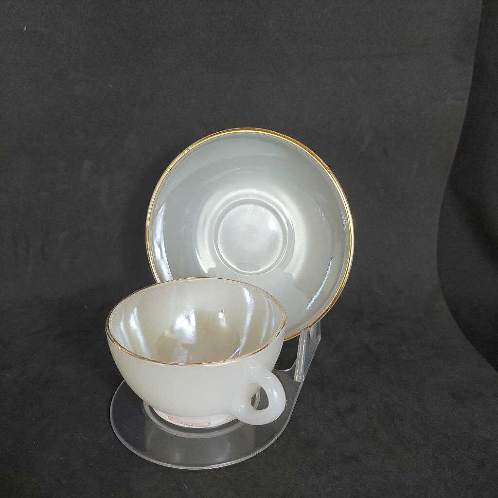 3 "Harlequin" Cup and Saucer by Arcopal France