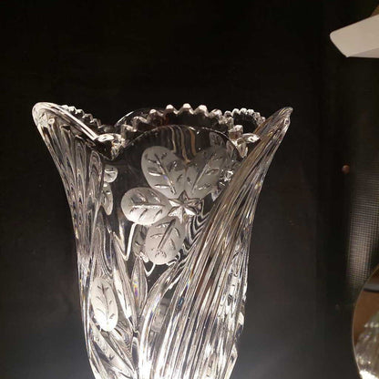 9 3/4 inch Tall POLINA POLAND Heavy Crystal Vase