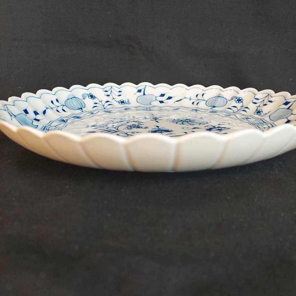 RARE 1930s Meissen Blue Onion ROUND PLATTER Scalloped Fluted Rim