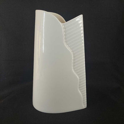 1960s UTA FEYL Design Studio Line Vase for ROSENTHAL Germany