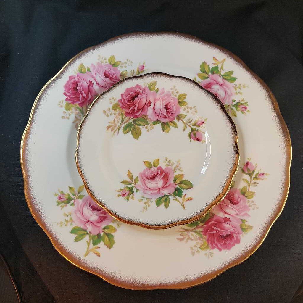 AMERICAN BEAUTY 1 Dinner and 1 Bread and Butter Plate by Royal Albert