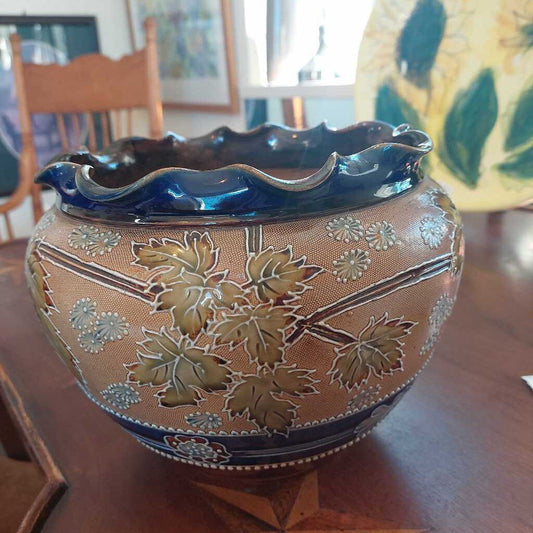 1902-1914 ROYAL DOULTON Lambeth Jardiniere (Planter) Signed PP Helena Pennett