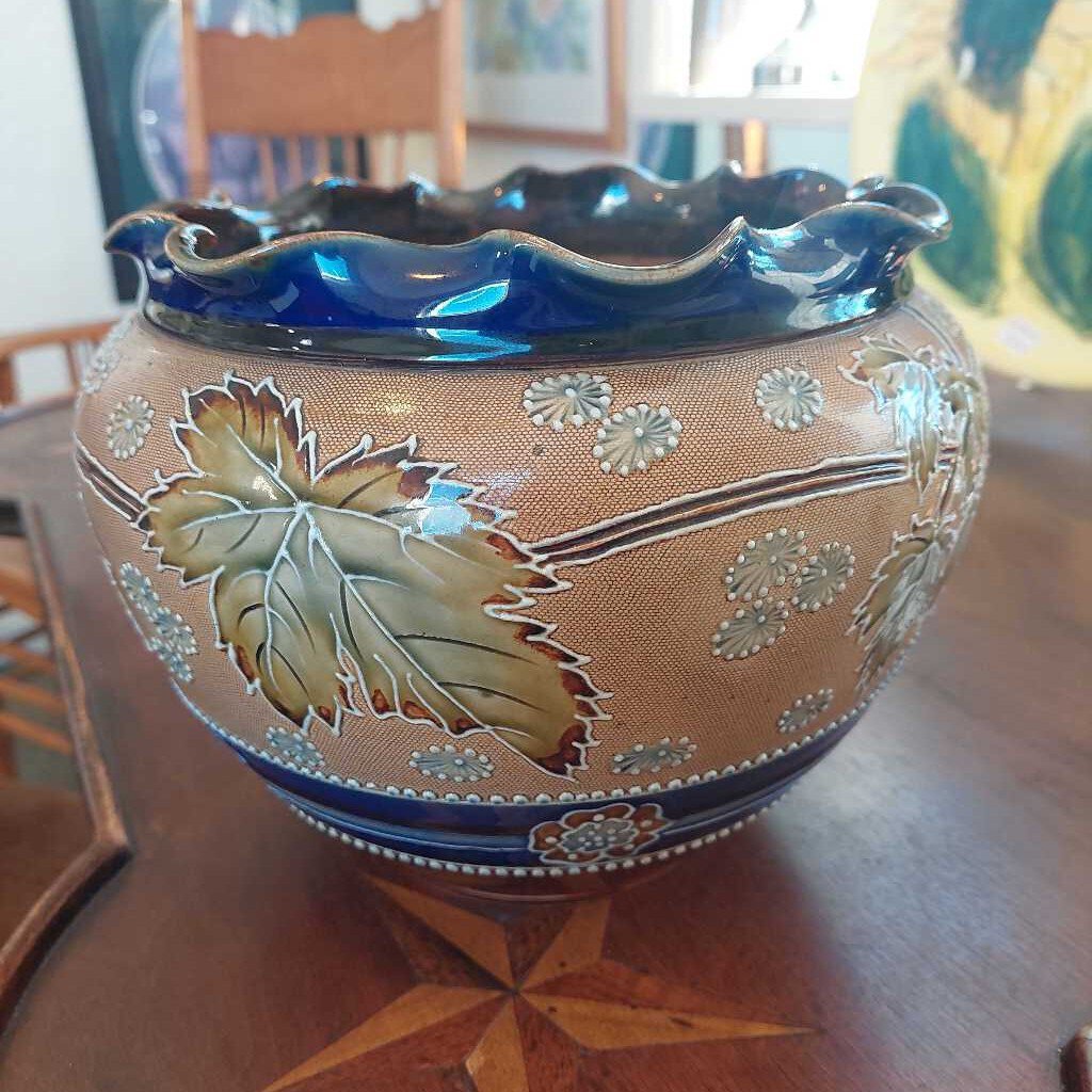 1902-1914 ROYAL DOULTON Lambeth Jardineire (Planter) Signed PP Helena Pennett