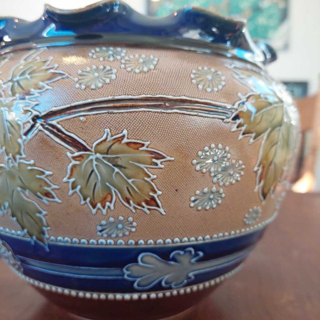 1902-1914 ROYAL DOULTON Lambeth Jardineire (Planter) Signed PP Helena Pennett