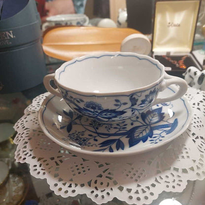 BLUE ONION 2 Pc Cream SOUP Bowl and Coupe SAUCER Hutschenreuther Selb - The URBANARY Home and Garden